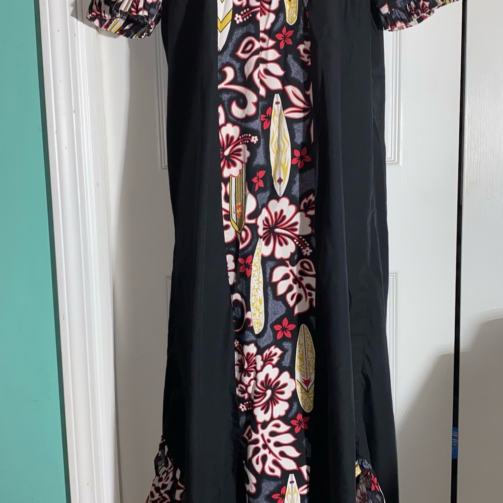 Floral Hawaiian Black Midi Dress made in Hawaii vintage AA03